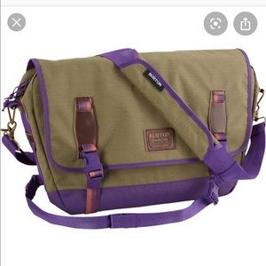 Burton Flint Messenger Bag